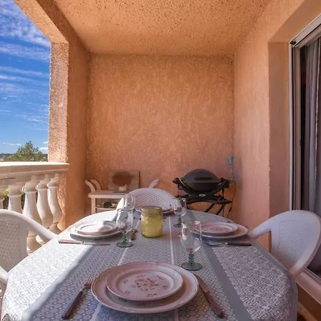 Apartamento Appart 4 Bedrooms Qiuet Parking Fréjus