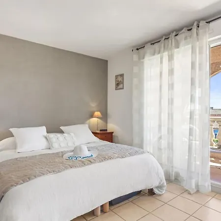 Appart 4 Bedrooms Qiuet Parking Διαμέρισμα *